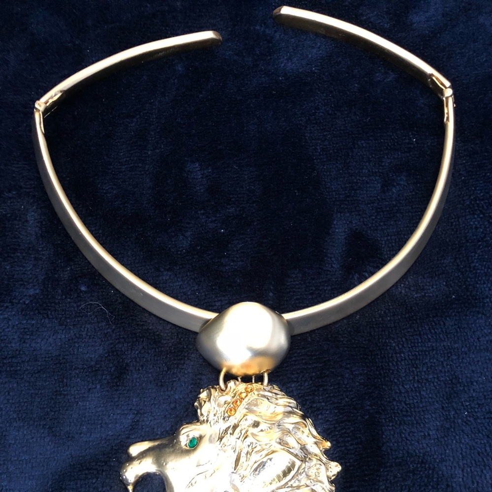 Bold Statement Necklace - image 3